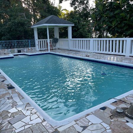 Peaceful Private Home With Exclusive Swimming Pool! Montego Bay Kültér fotó