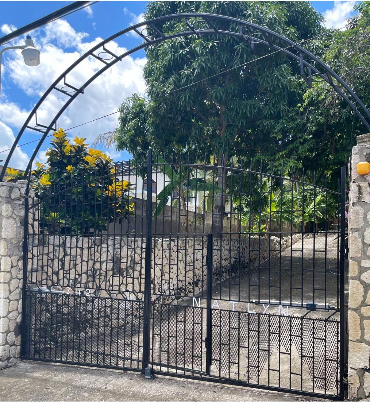 Peaceful Private Home With Exclusive Swimming Pool! Montego Bay Kültér fotó